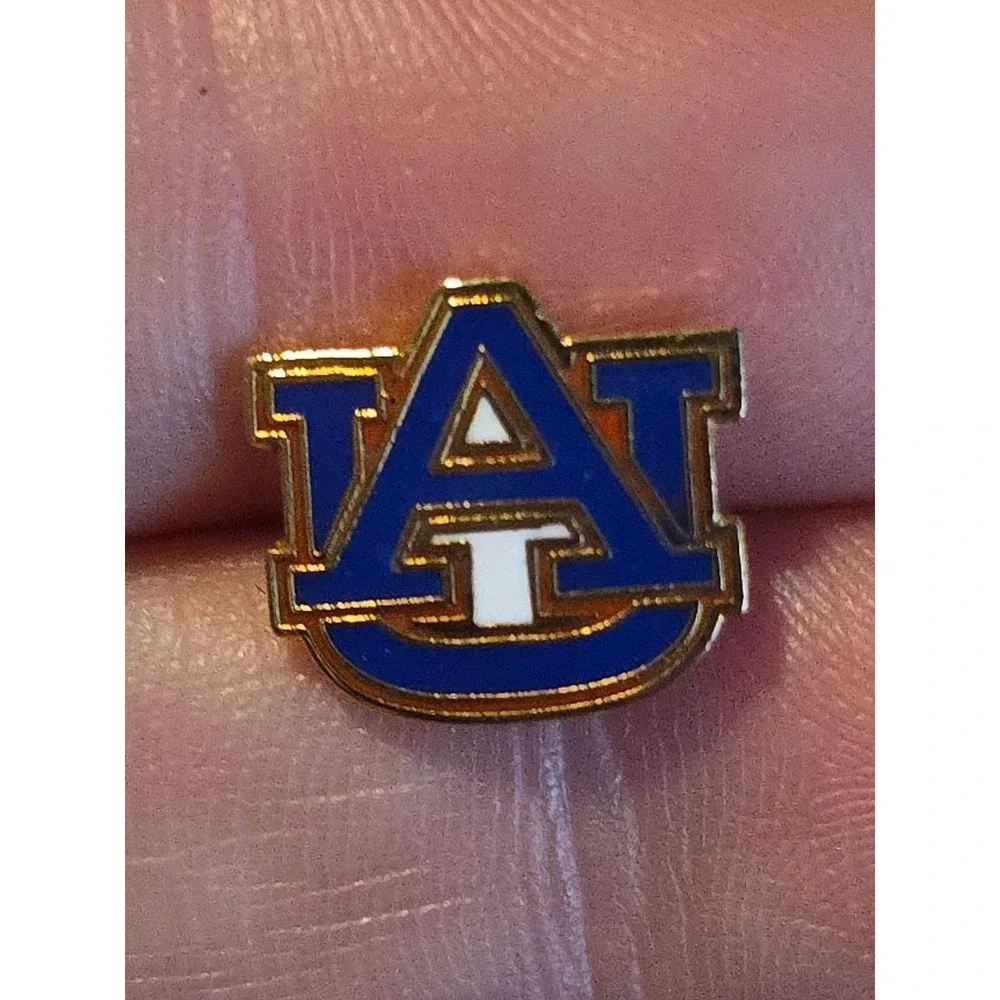 Auburn university Lapel Pin College Enamel‎ Badge